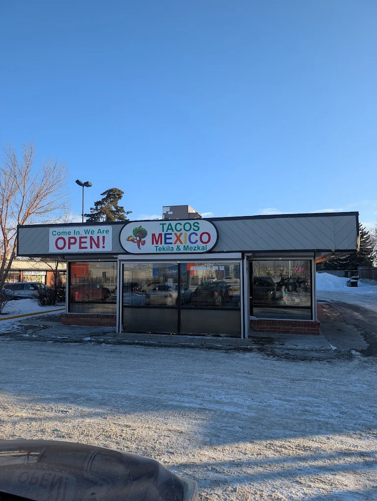 Carne asada street tacos at Tacos Mexico Memorial Calgary